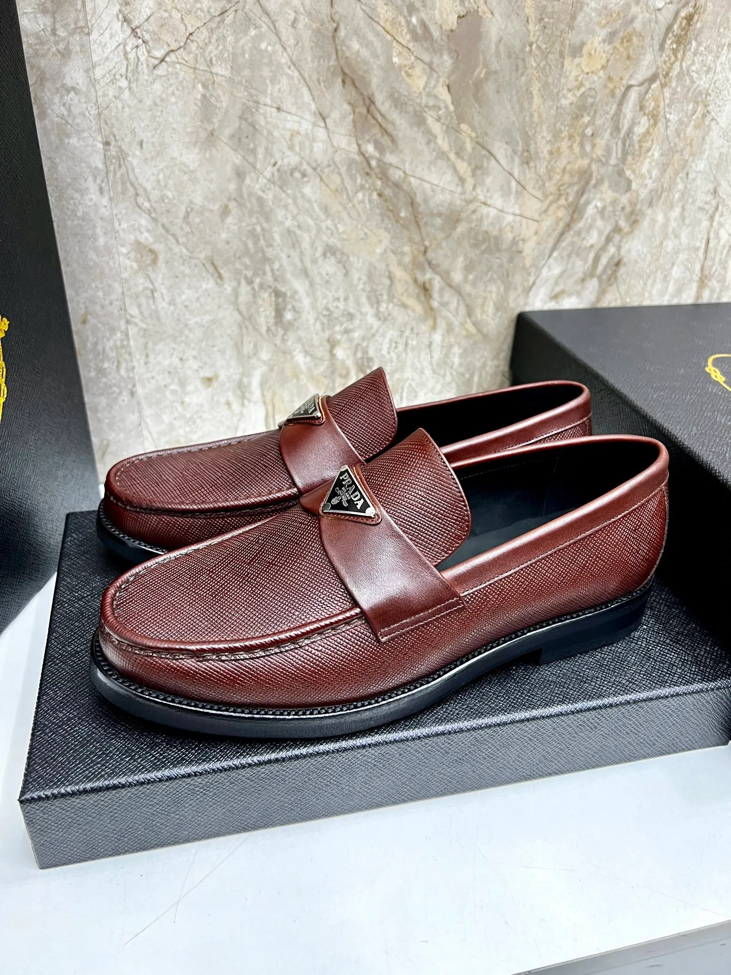 PRADA~ Size: 38-44 (customized 45/46 P: 💰880 P's original official website new high-end men's leather shoes, top-quality original replicas, made of imported open edge beads/calf leather, calf leather breathable lining, original leather outsole!
